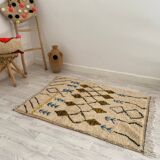 Handcrafted Moroccan Berber rug 147 x 107 CM