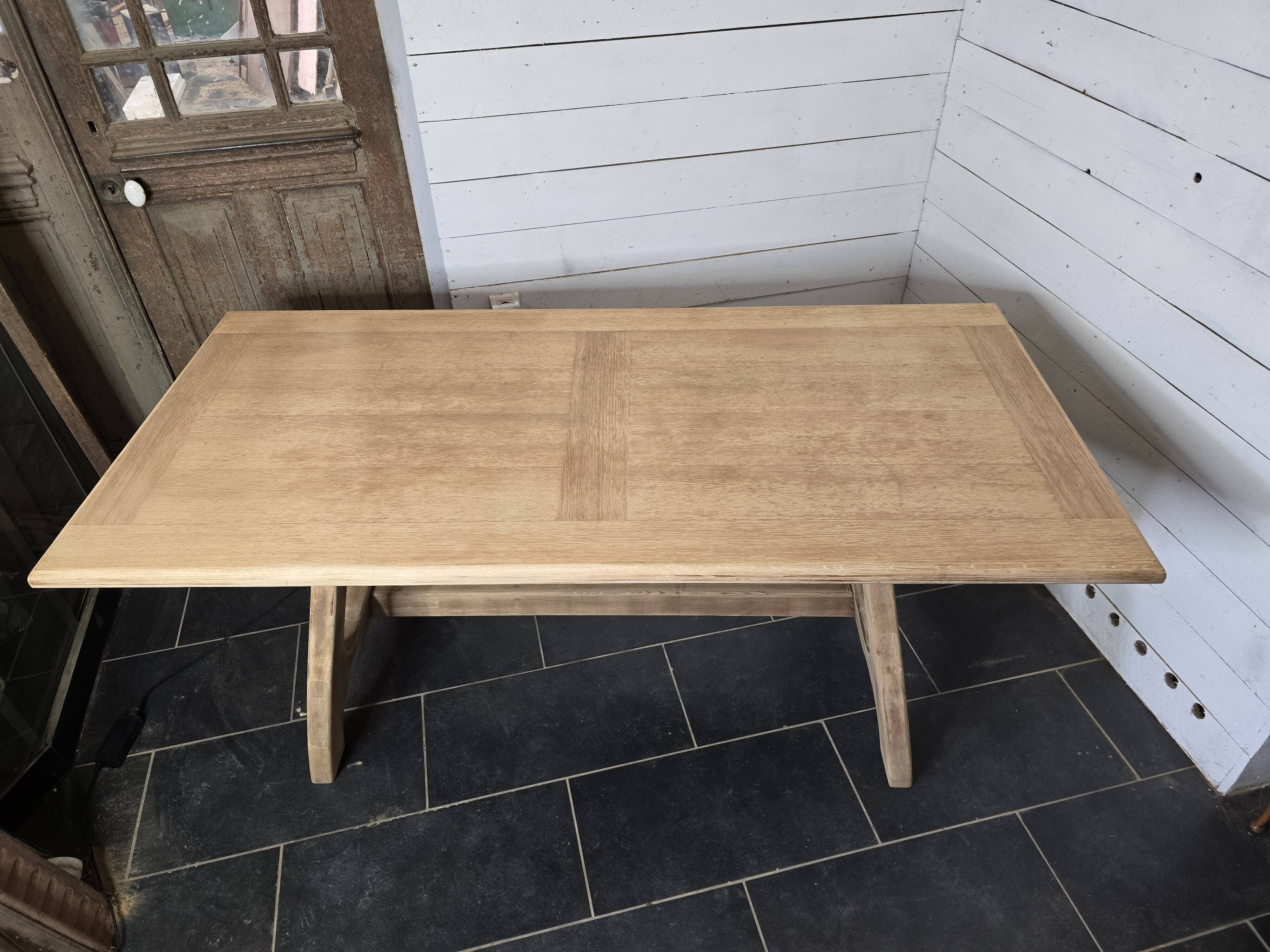 Guillerme and hambron oak table