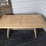 Guillerme and hambron oak table