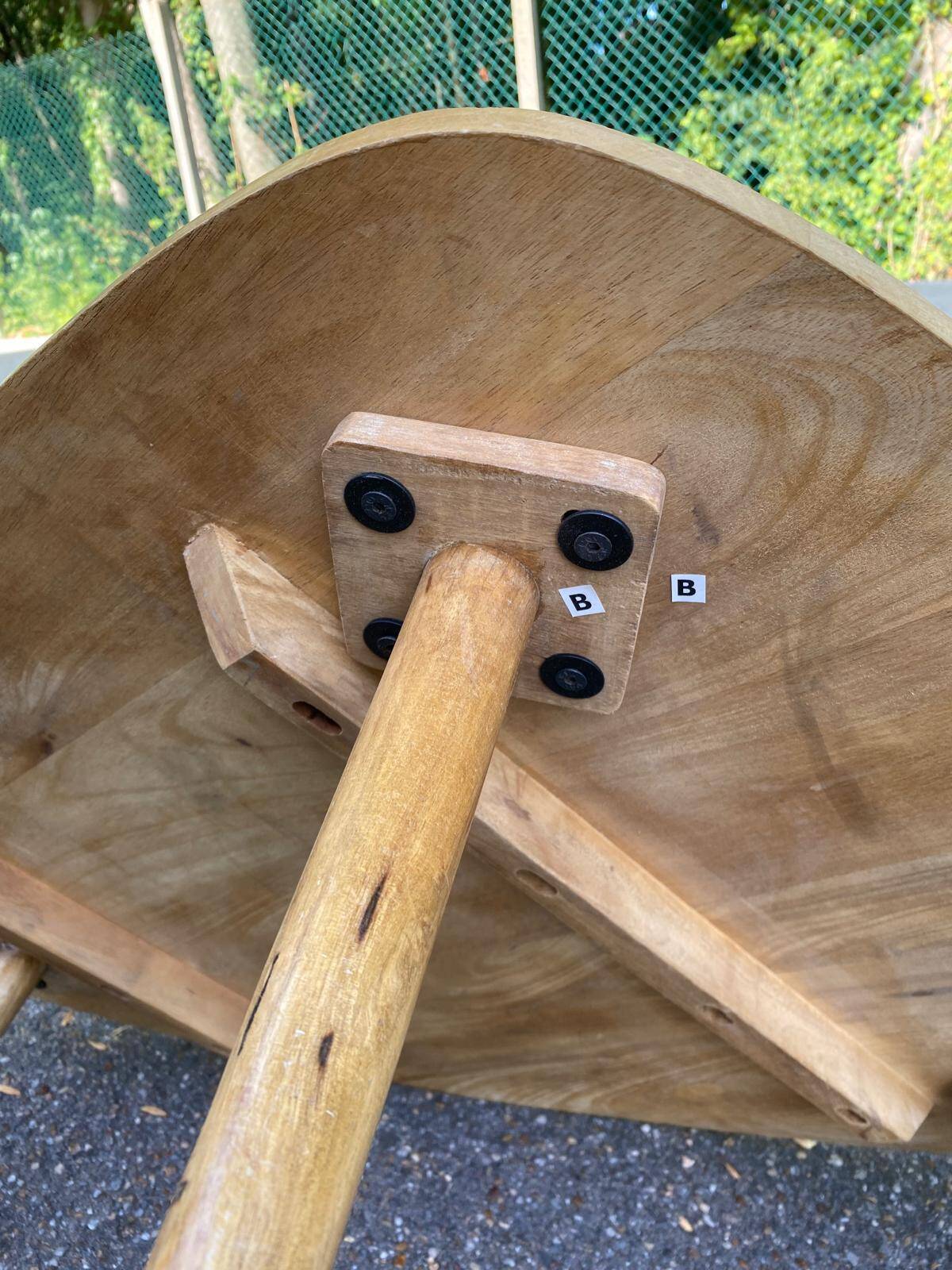 Scandinavian coffee table in the shape of a pebble/bean made of light solid wood from the years.