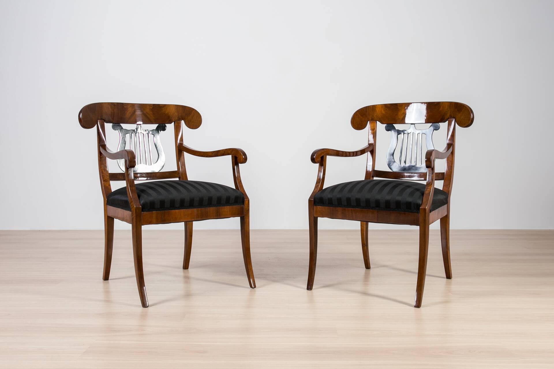 Pair of Biedermeier Armchairs, Germany, 19th Century, Walnut, French Polish