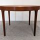 Table ronde extensible en teck de Oluf Theodor Larsen, Danemark vers 1970
