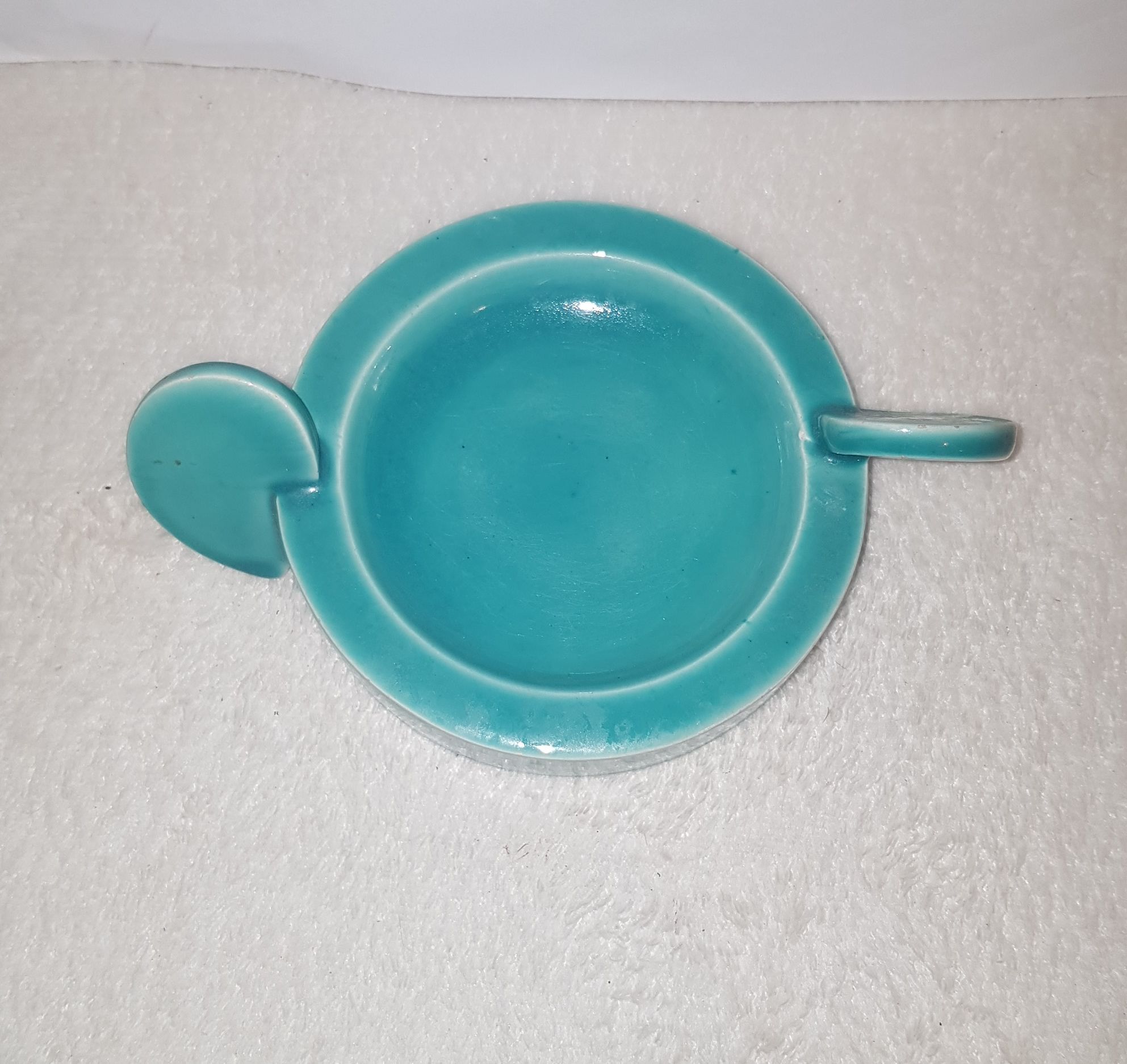 Beautiful ashtray withvre ears