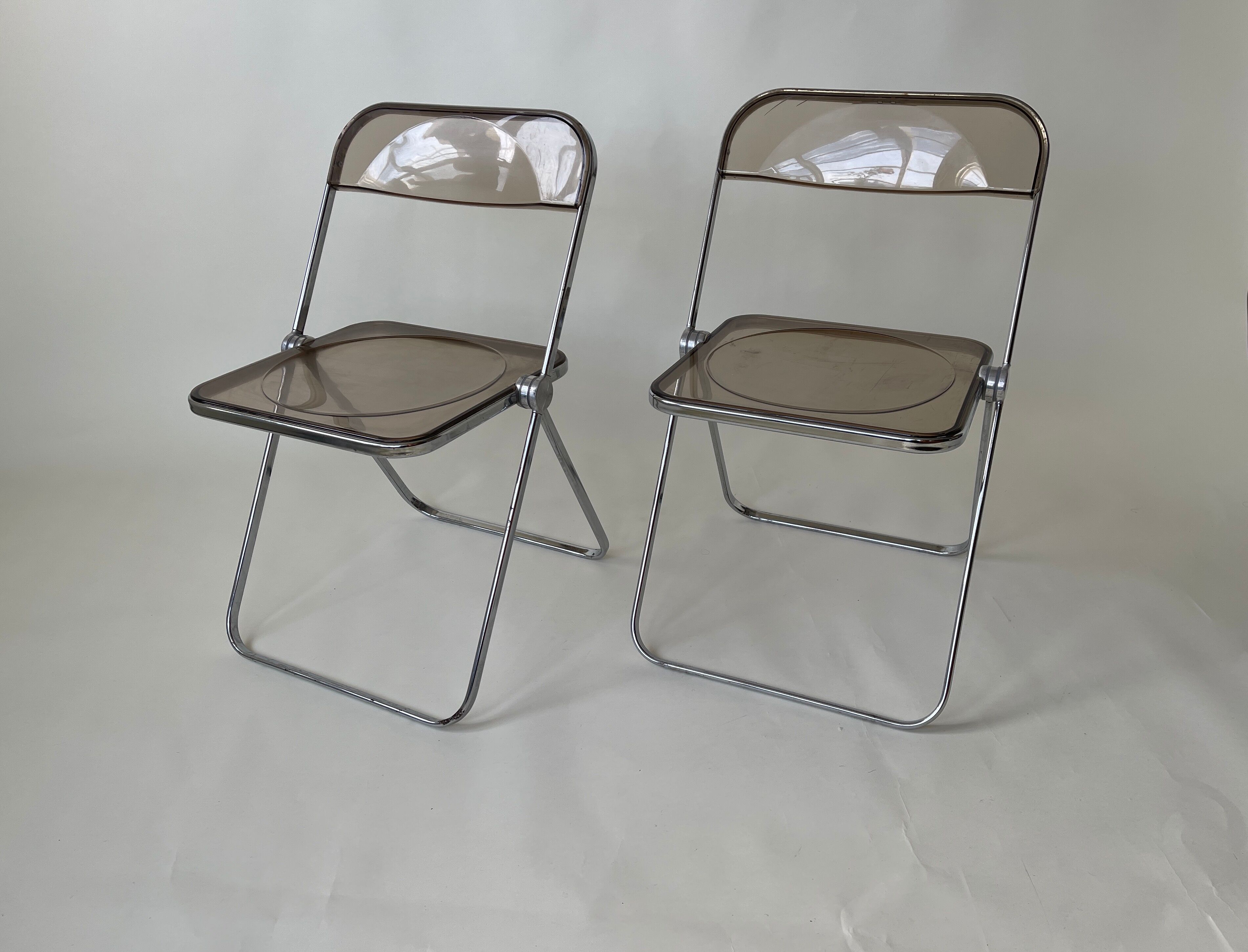 Pair of Folding Plia Chairs by Giancarlo Piretti
