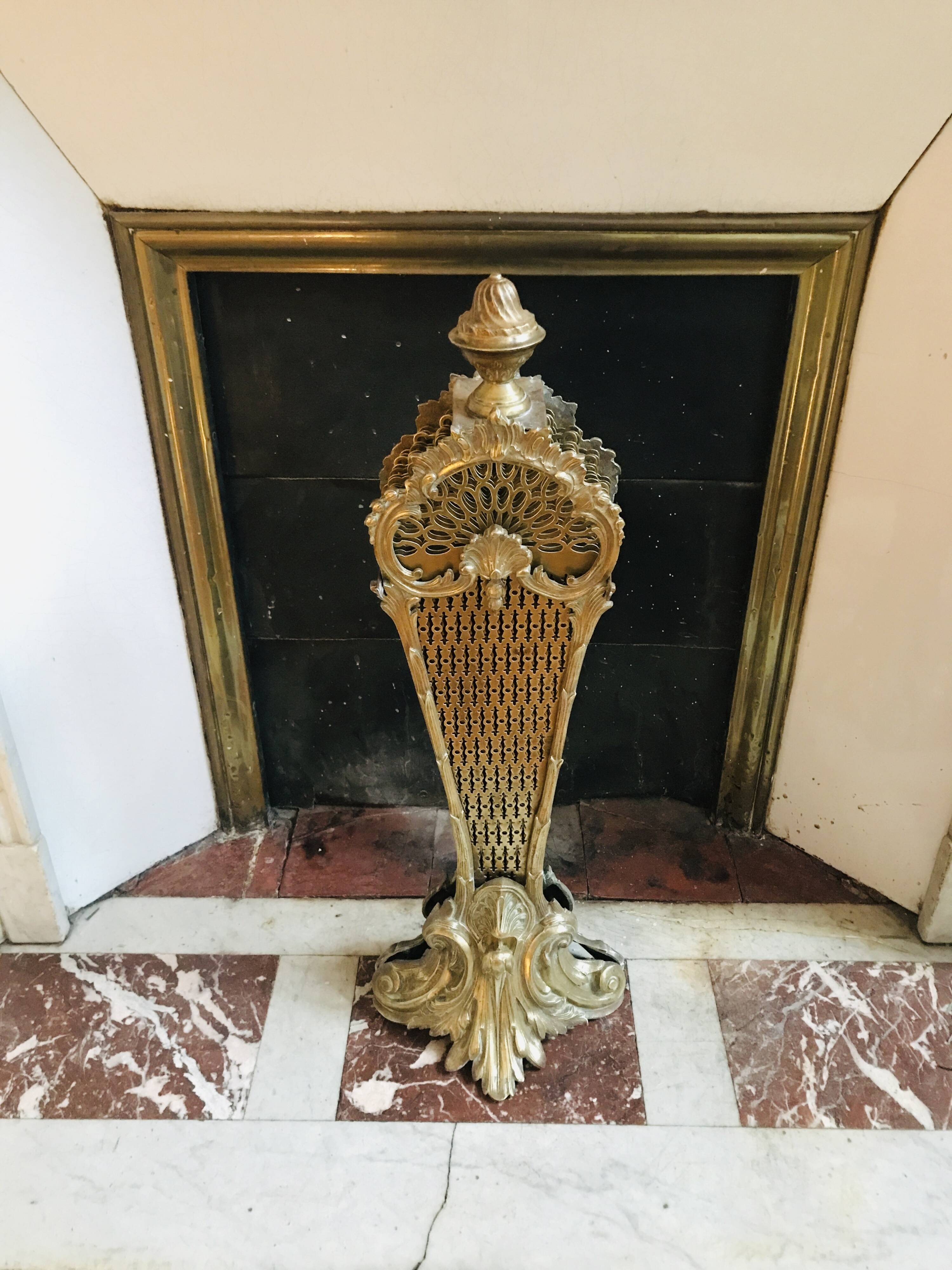 Pare feu Napoléon III dit à queue de paon
