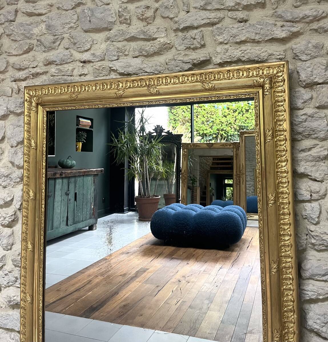 Fireplace mirror 127/101.5cm gilded with gold leaf, mercury glass, fireplace trumeau.