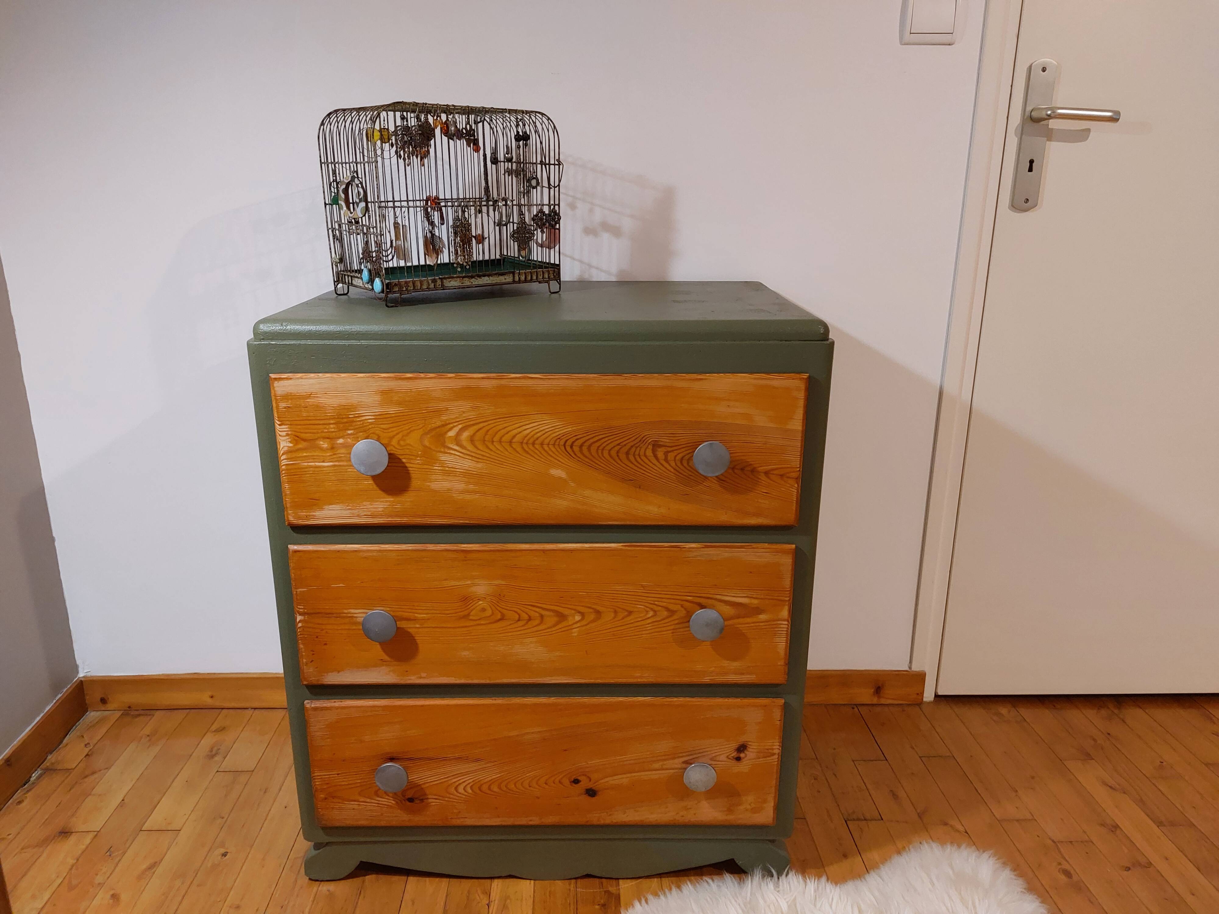 Mado wooden buffet, green and black tray, vintage.
