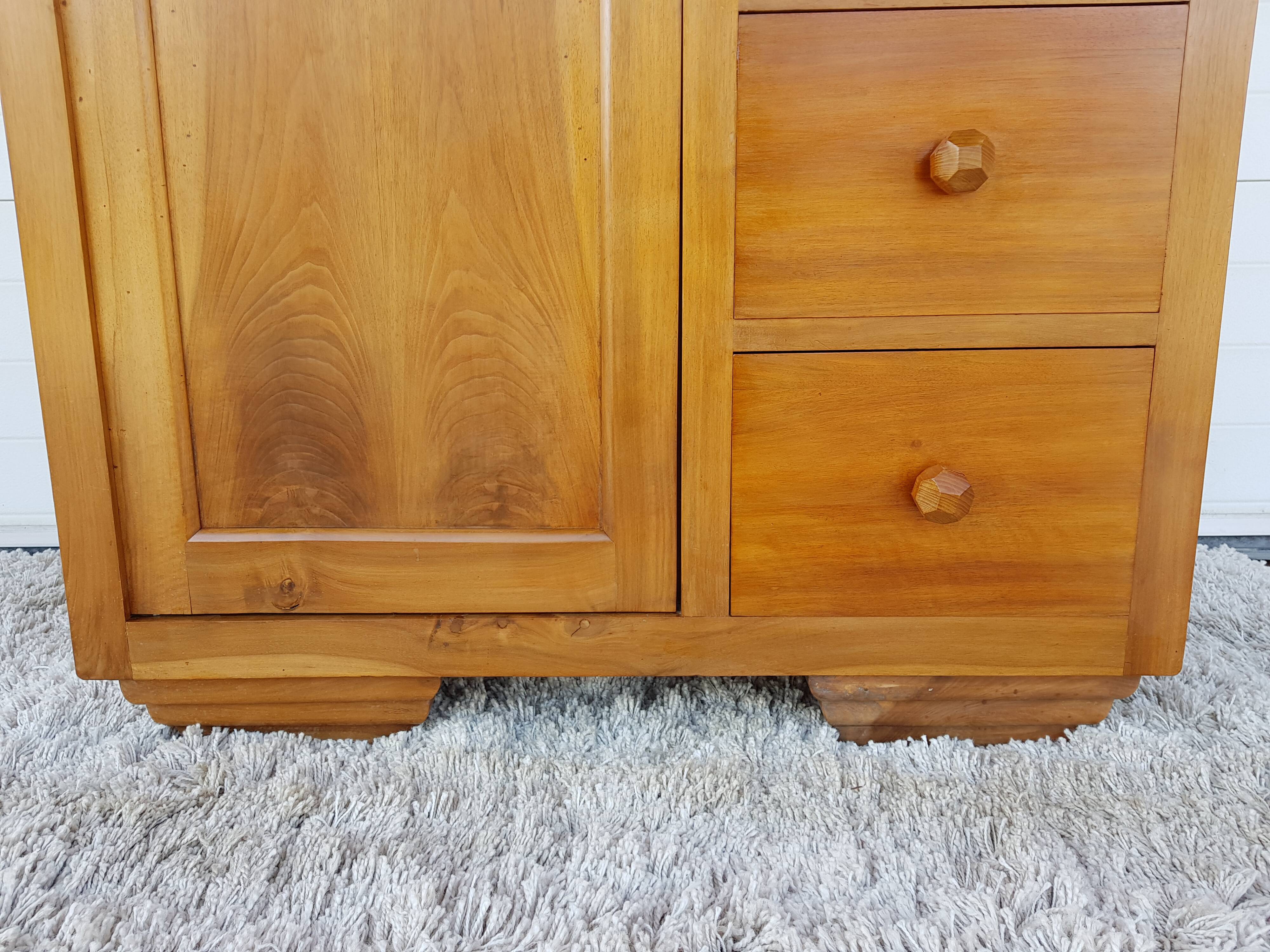 Asymmetric wardrobe fifties