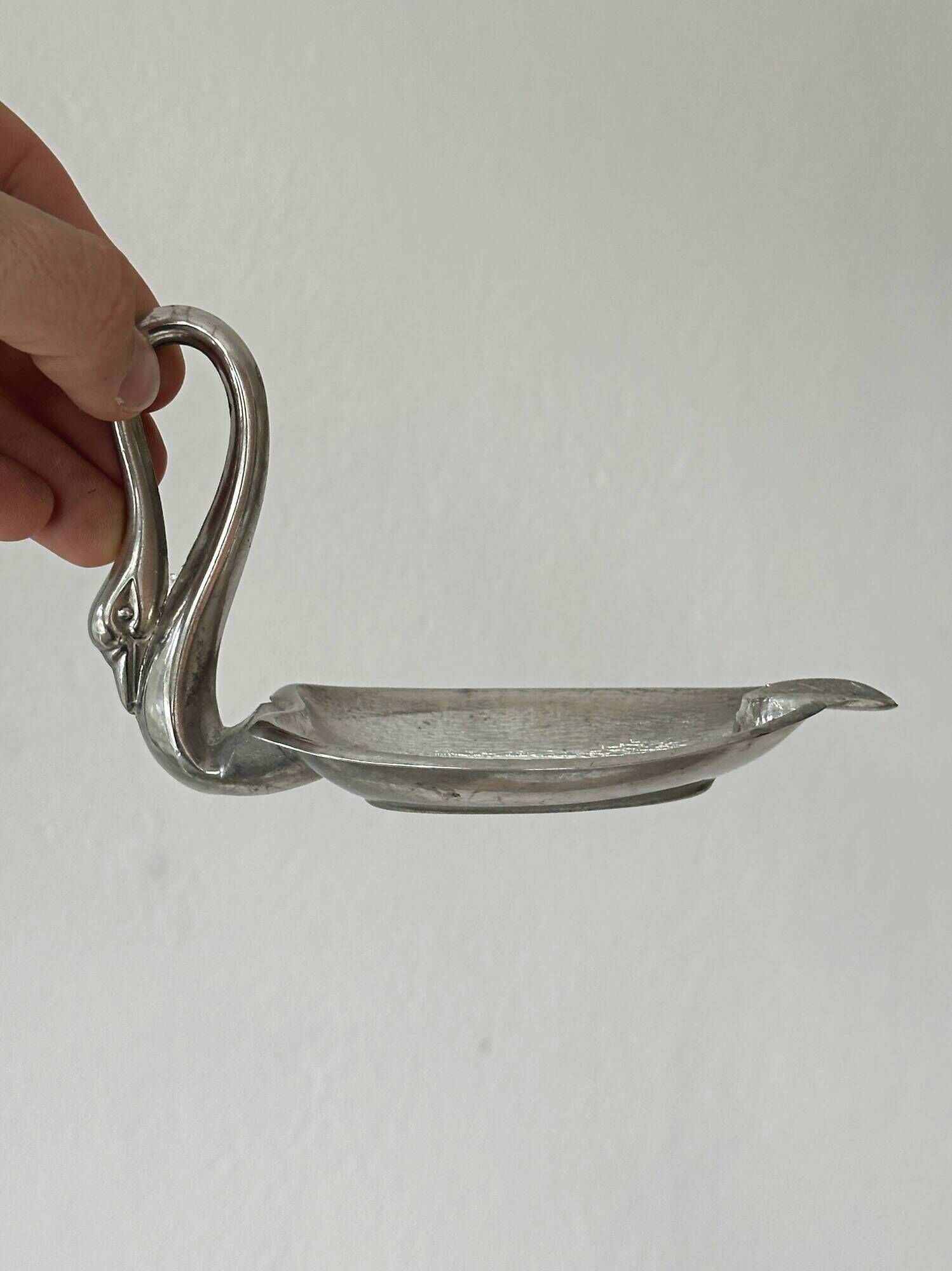 Set of 4 silver-plated swan bowls