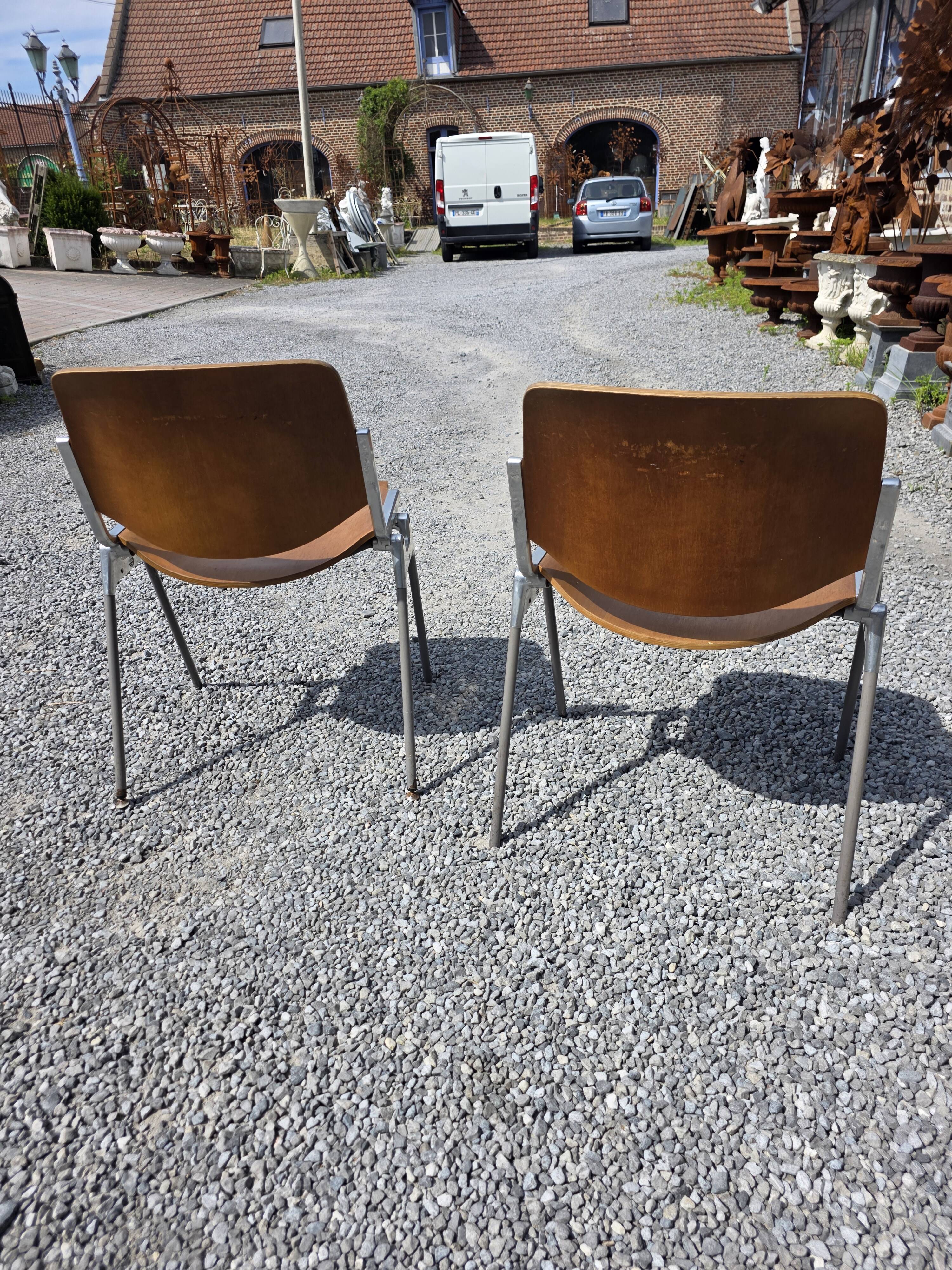 Paire de chaises "DSC 106" par Giancarlo Piretti pour Castelli, 1960