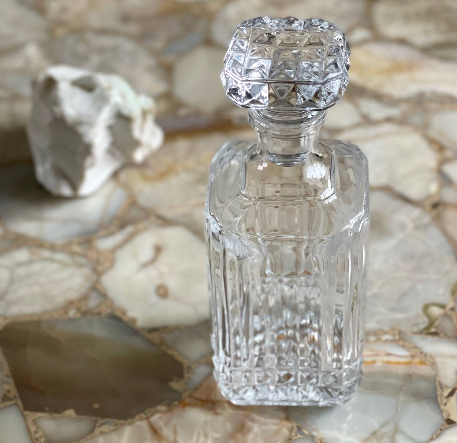 Cut crystal whisky decanter.