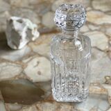 Cut crystal whisky decanter.