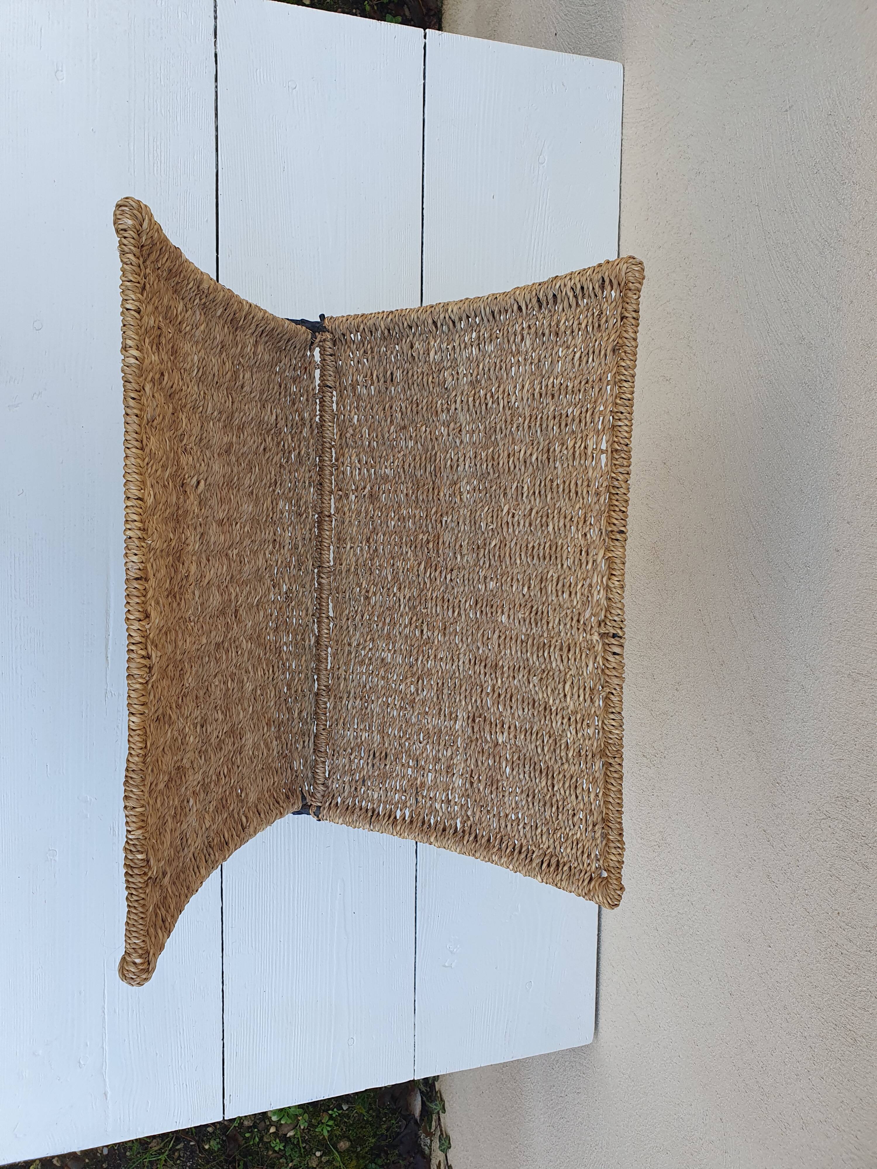 Vintage 60s magazine holder