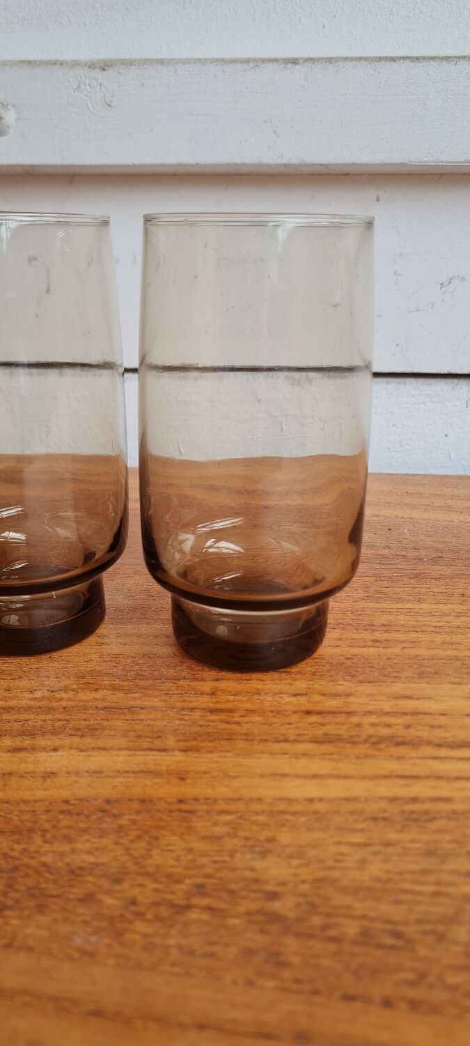 Set of 6 glasses with smoked water