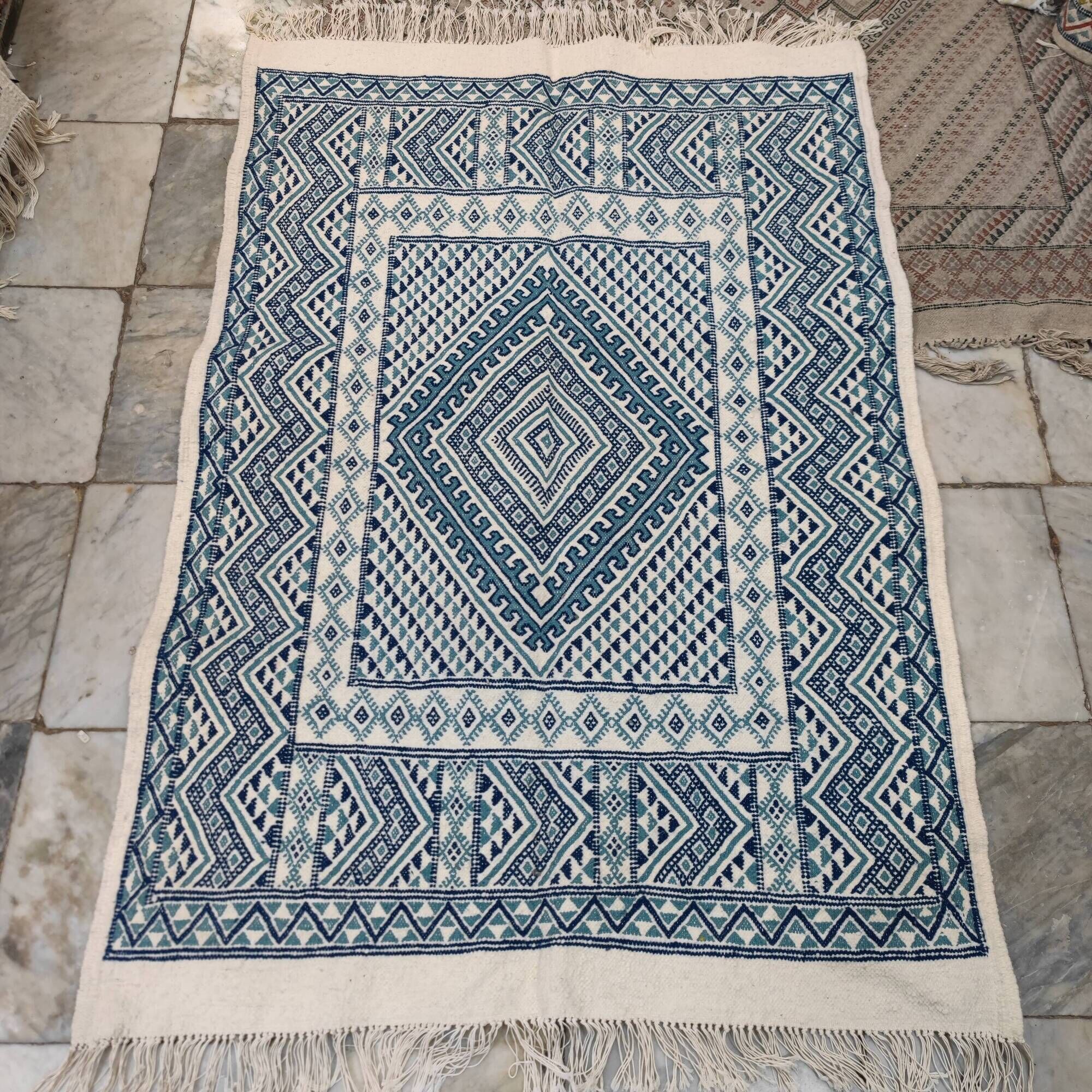 White and blue margoum rug hand-woven in natural wool