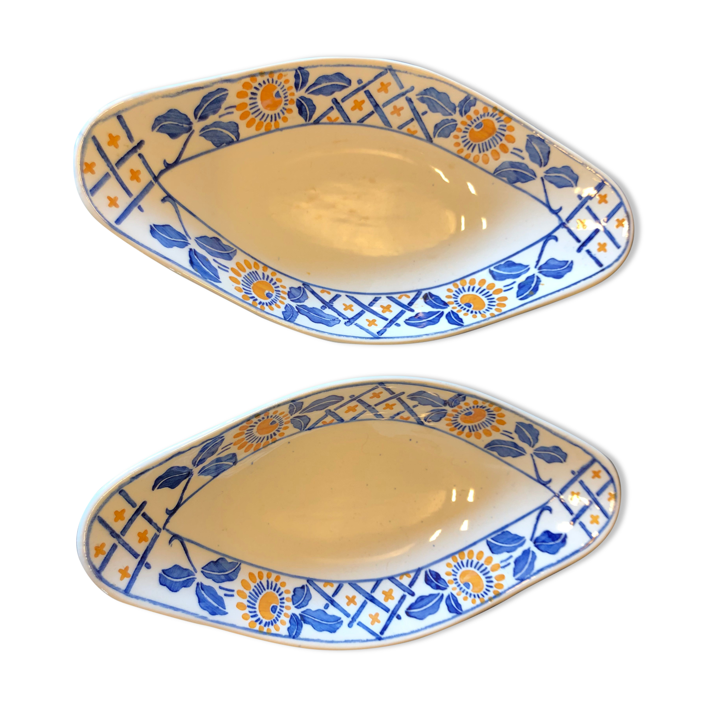 2 old dishes