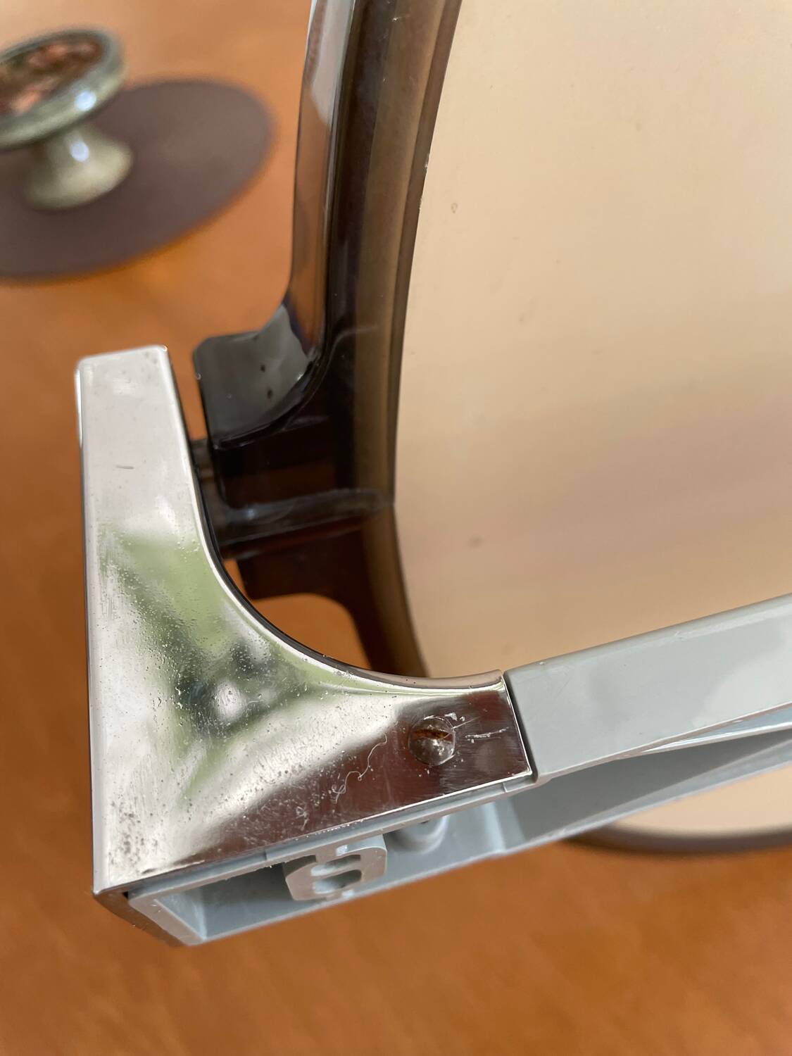 Gilac 1970 adjustable mirror