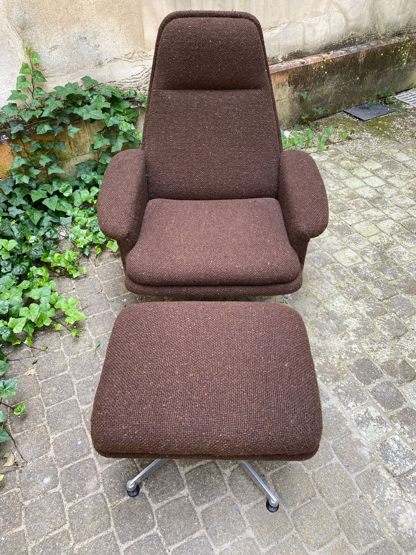 Fauteuil lounge et son ottoman de 1950