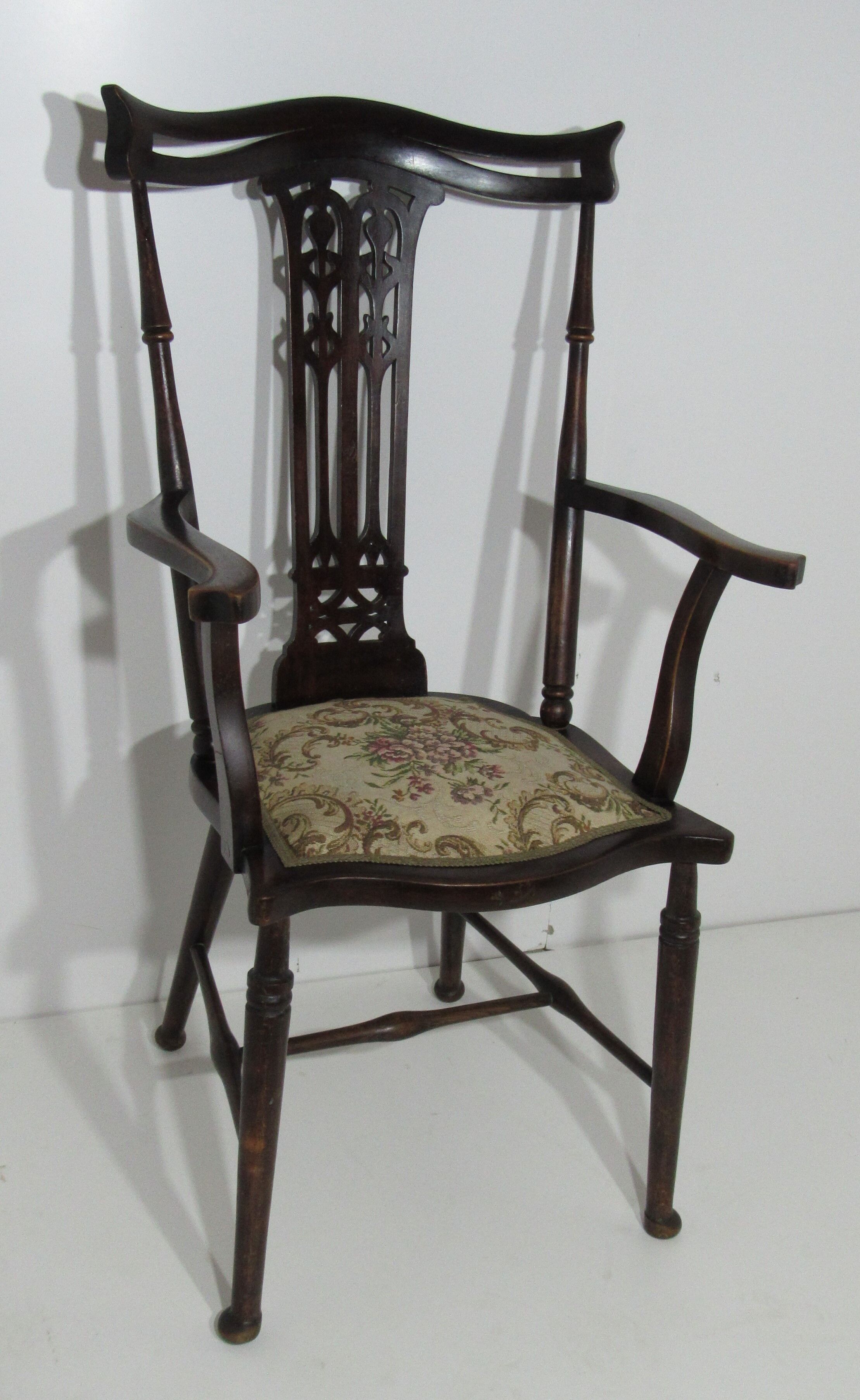 English-style armchair