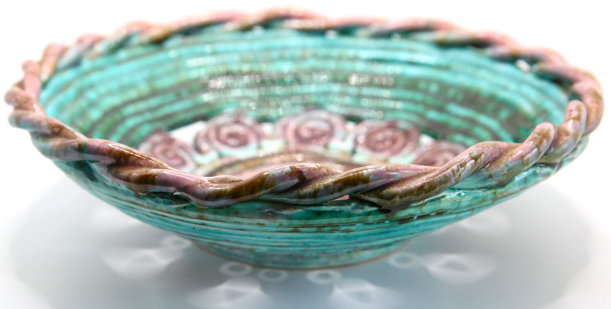Vintage XL dish in openwork slurry with blue-green and old pink spirals