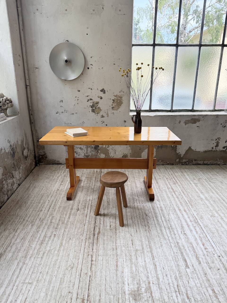 Perriand mountain furniture table 1970