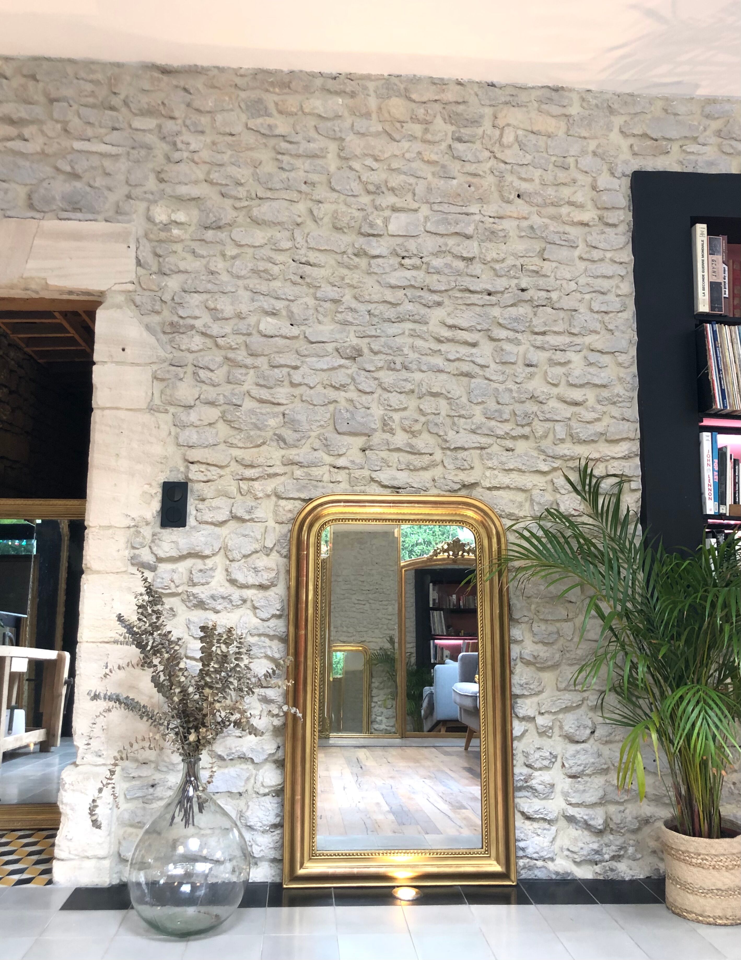 Louis-Philippe pearl mirror, presence gilding with gold leaf, mercury ice 127cm/74,5cm