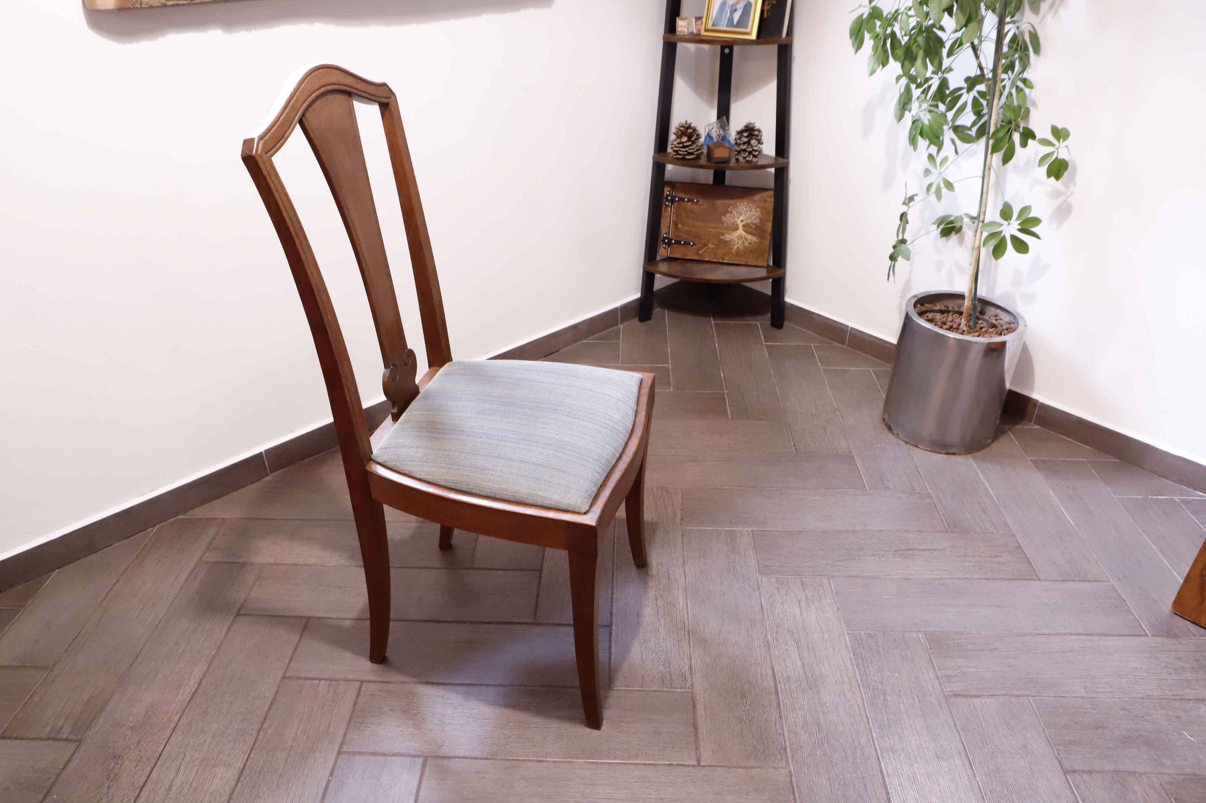 Set of 4 Art Nouveau dining chairs