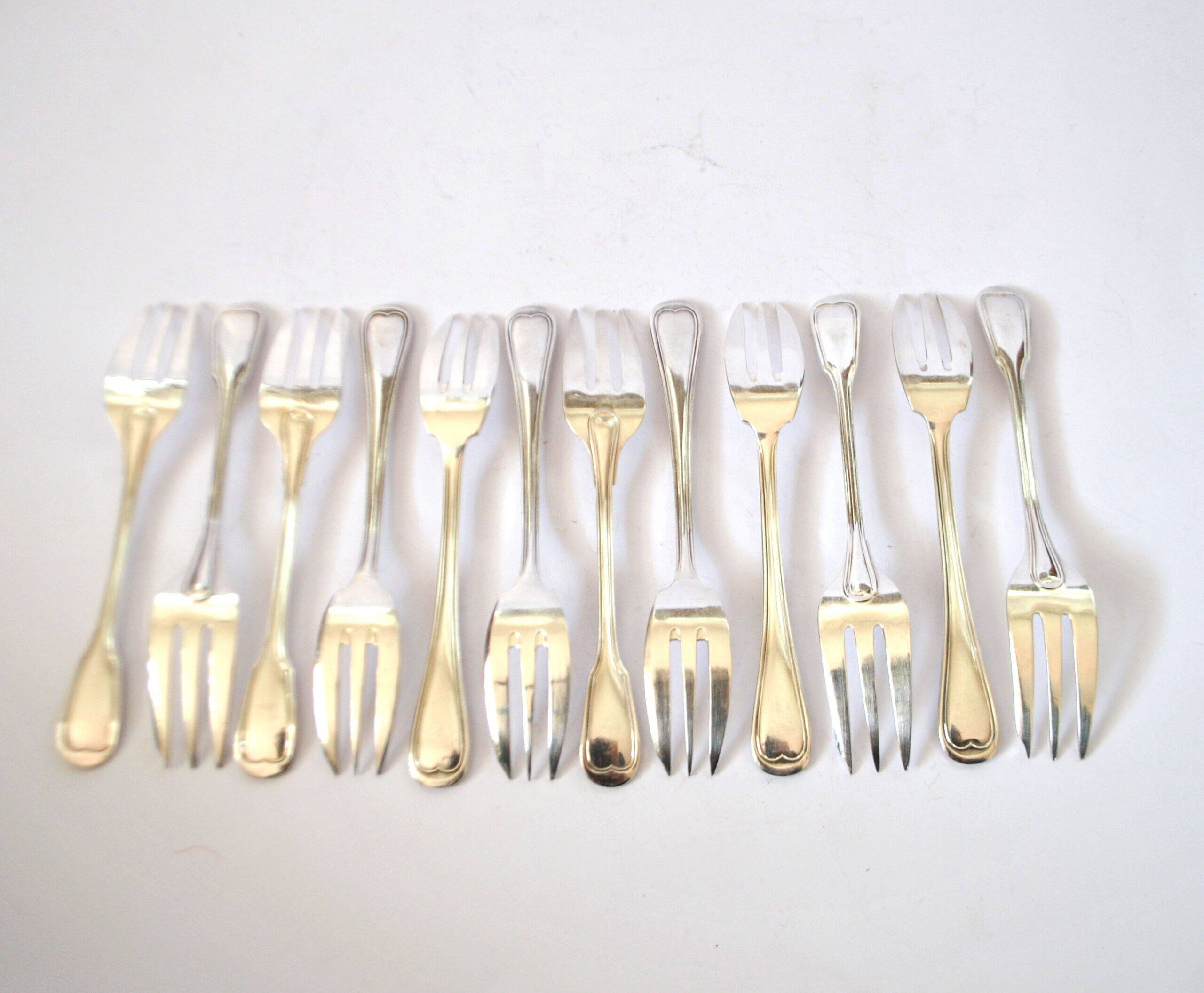 ST MEDARD set of 12 dessert forks with an antique style fillet Chinon 14.5 cm