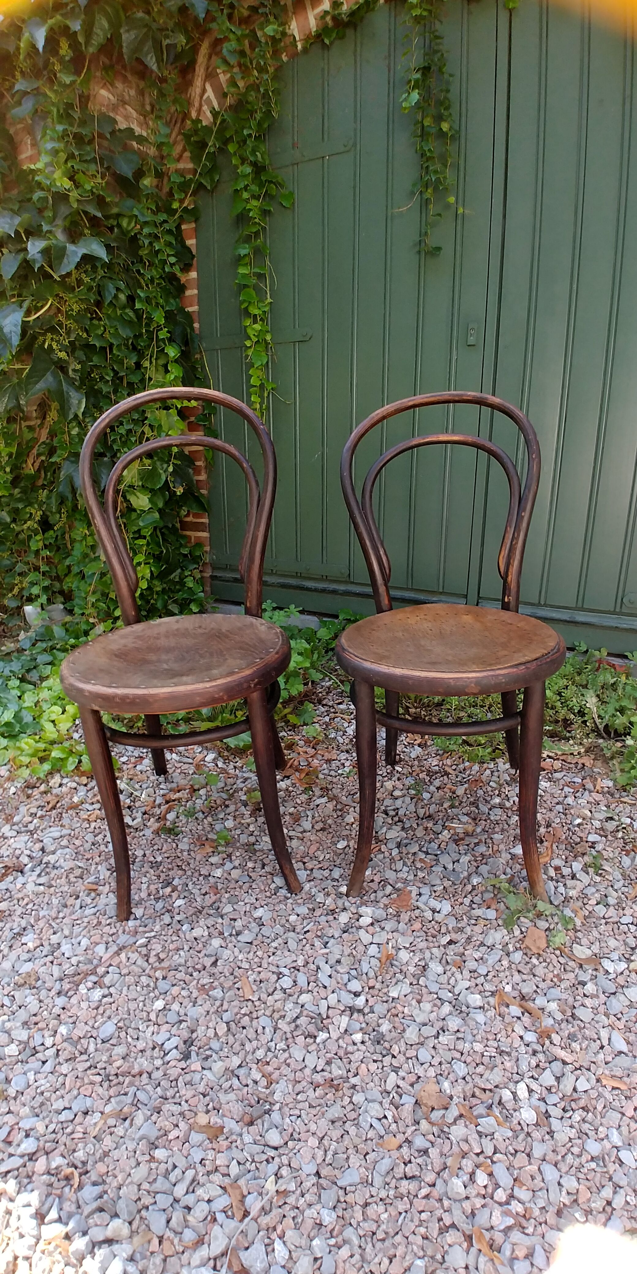 Lot of two bistro chairs No.14 from Thonet