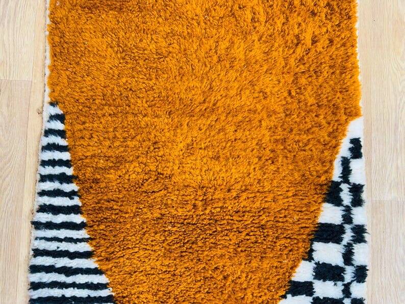 Tapis berbere marocain tissé main taille 75 x 300 cm