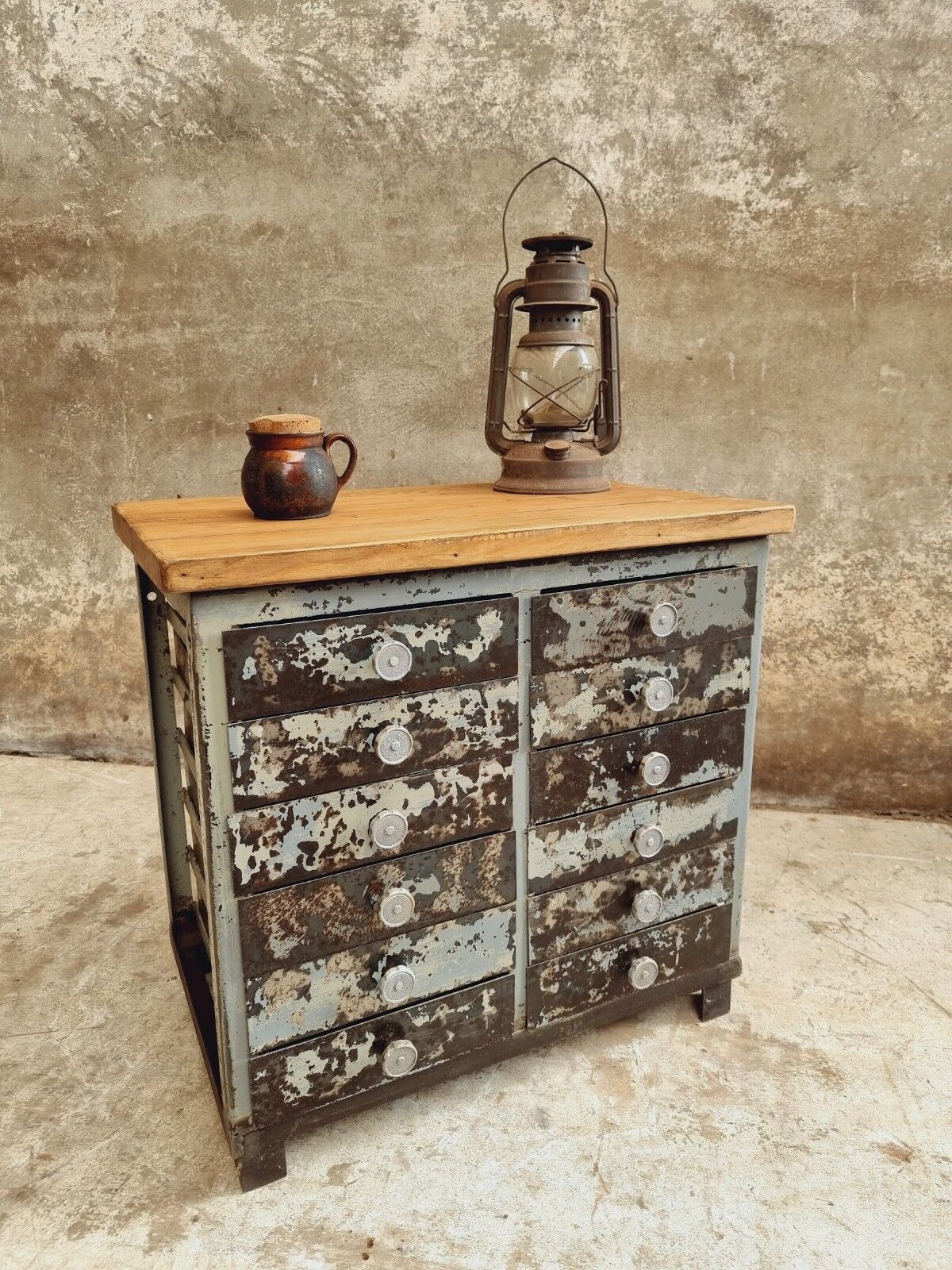 Commode industrielle armoire en acier