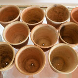 10 pots anciens en terre cuite 9-10 cm