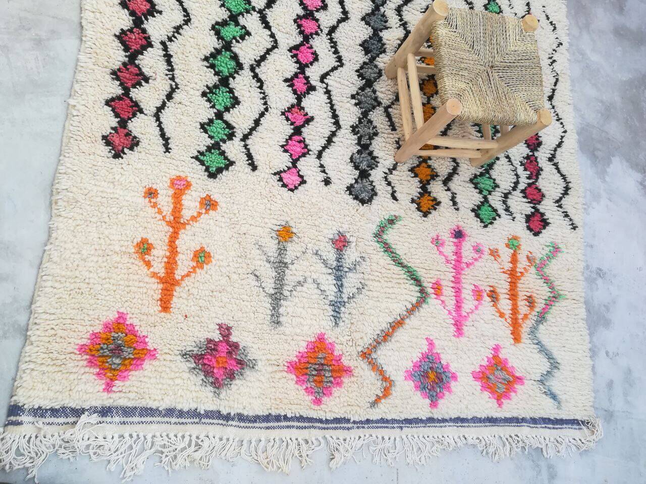 Handmade Moroccan Berber rug 278 X 156 CM