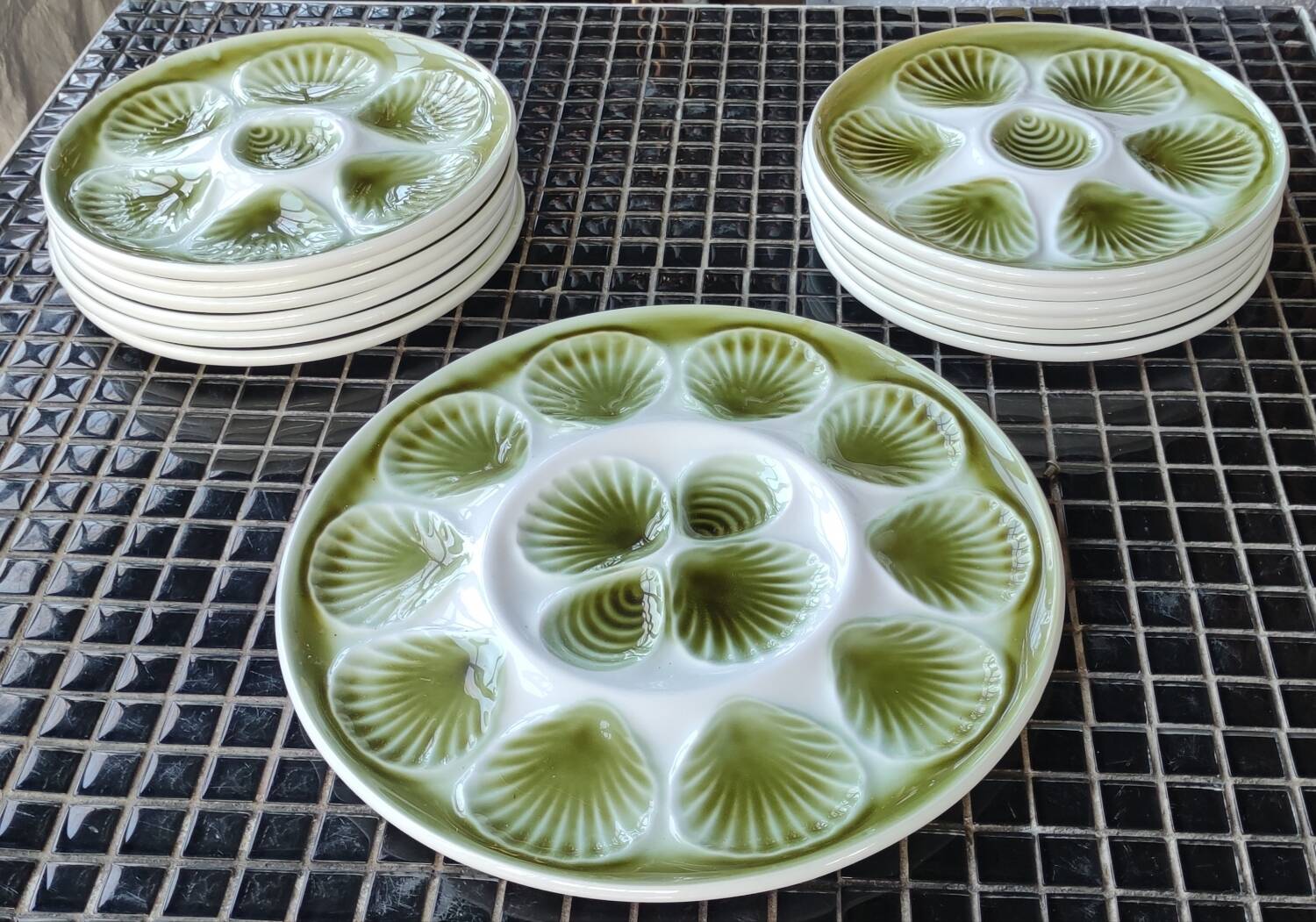 Former Moulin des Loups oyster barbotine service