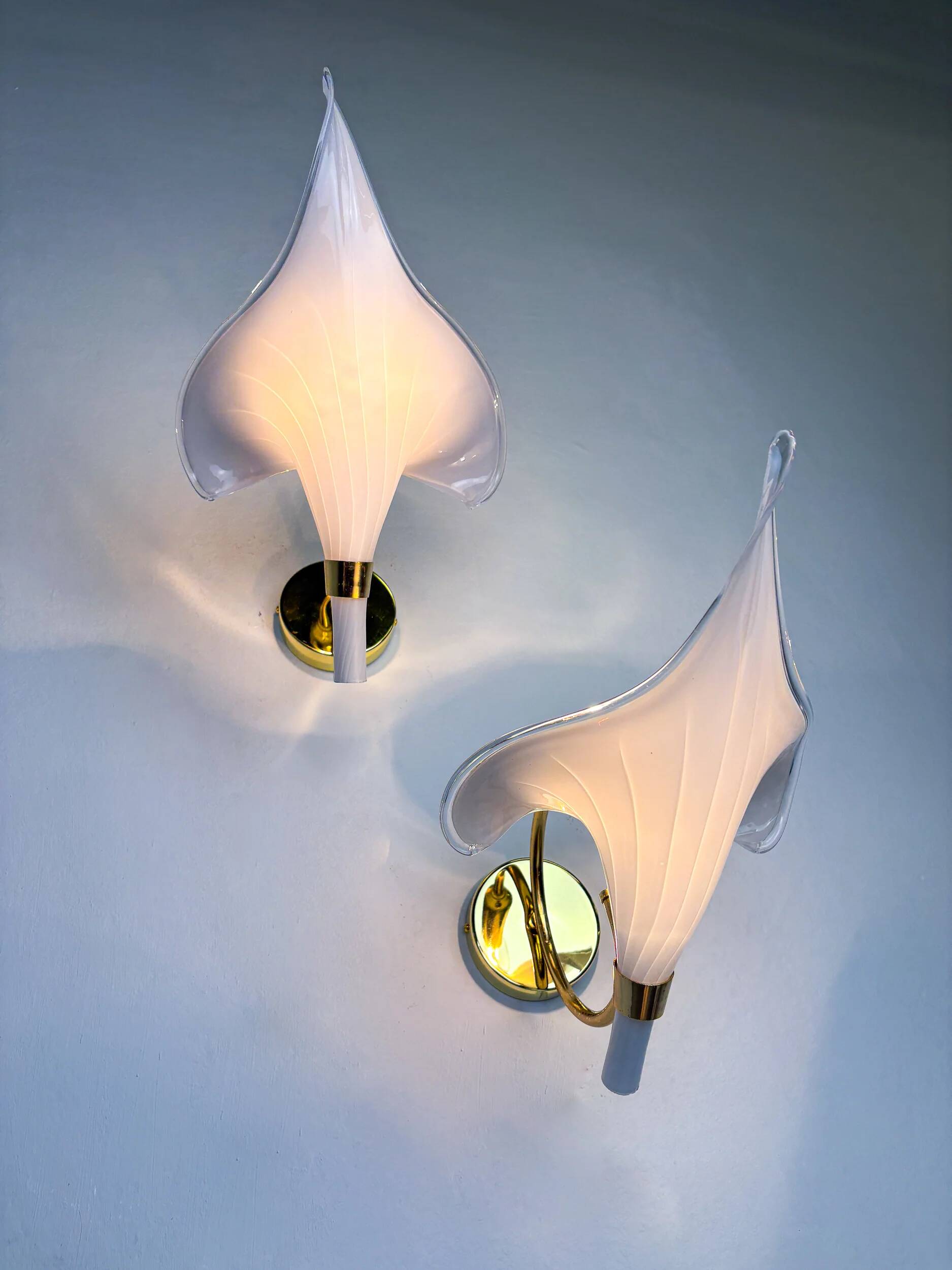 Pair of Italian hand blown Murano glass calla lily wall lights by Franco Luce, 1970s