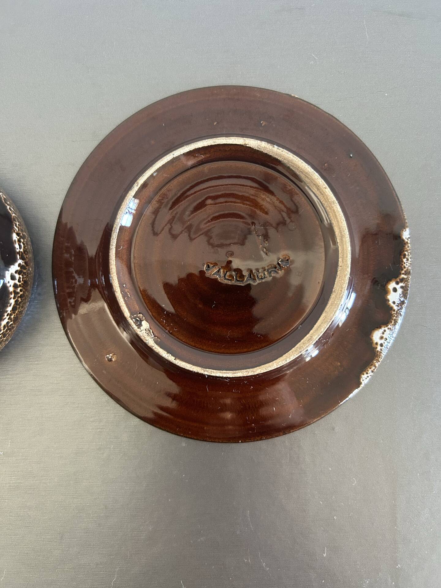Tasses et soucoupes Vallauris