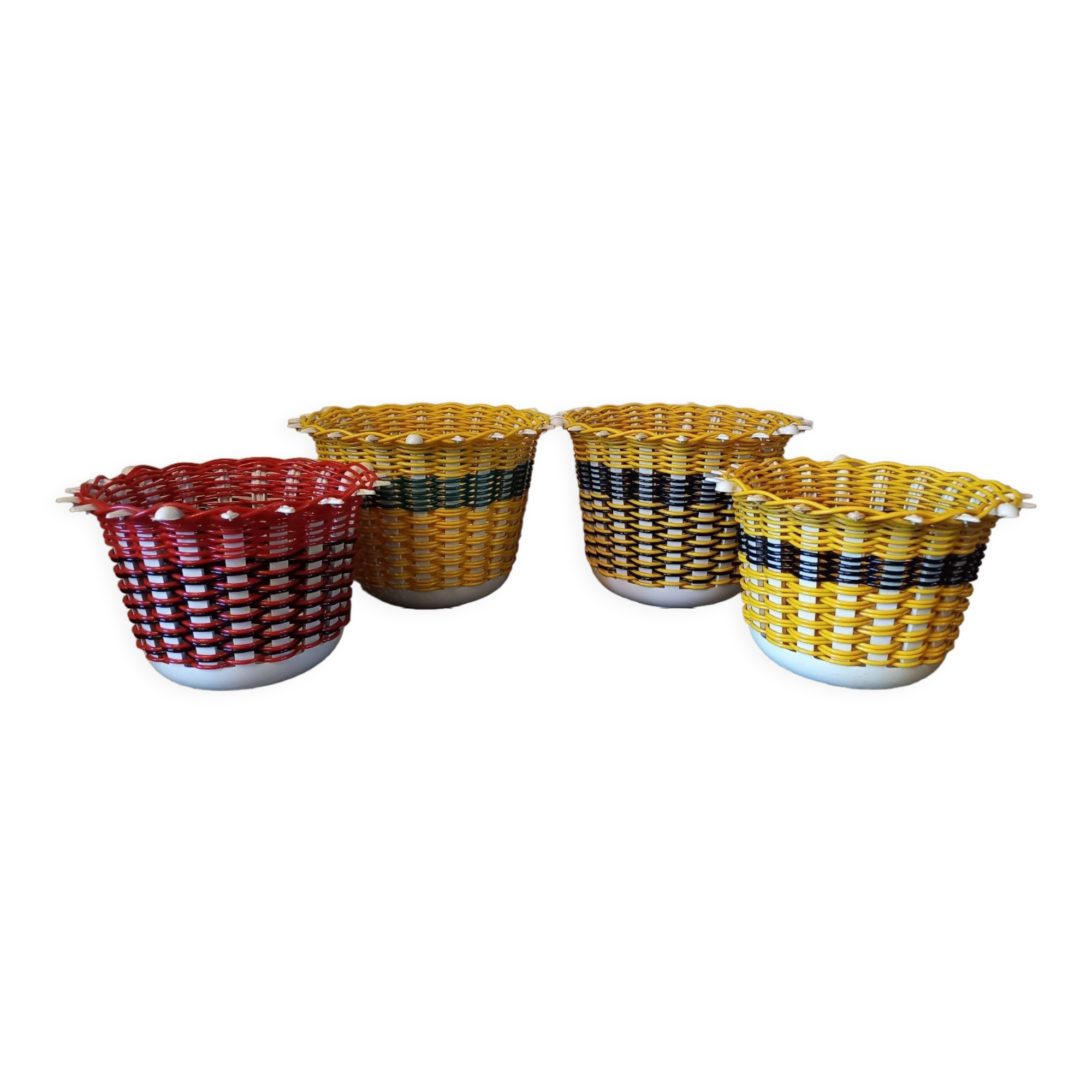 Lot de 4 vases en scoubidou vintage