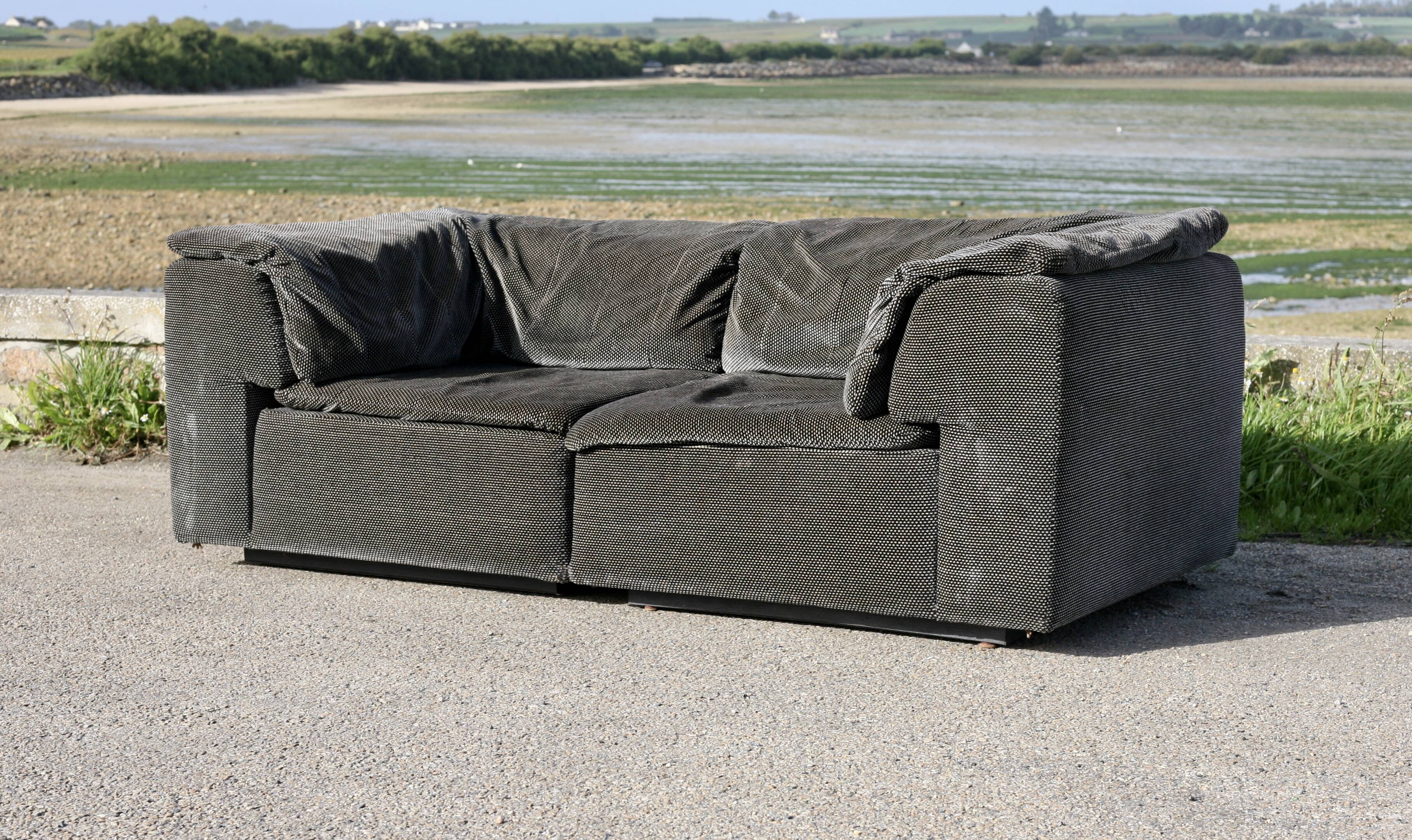 Hans Hopfer, Player sofa, Roche Bobois, 1972, composed of 2 modules.