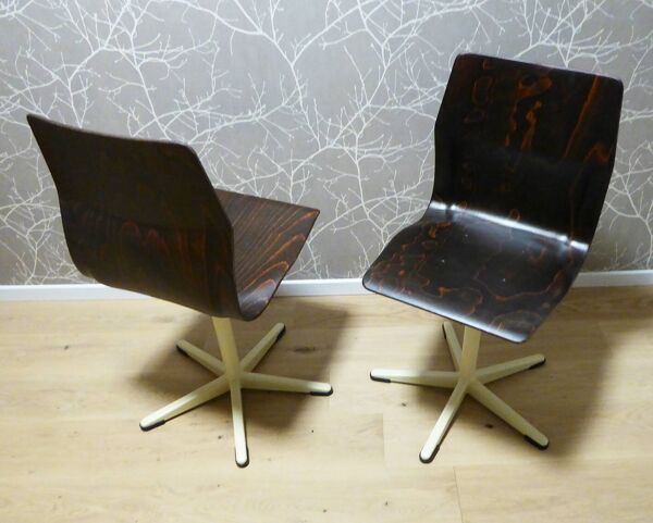 Chaise  à pied central  OBO