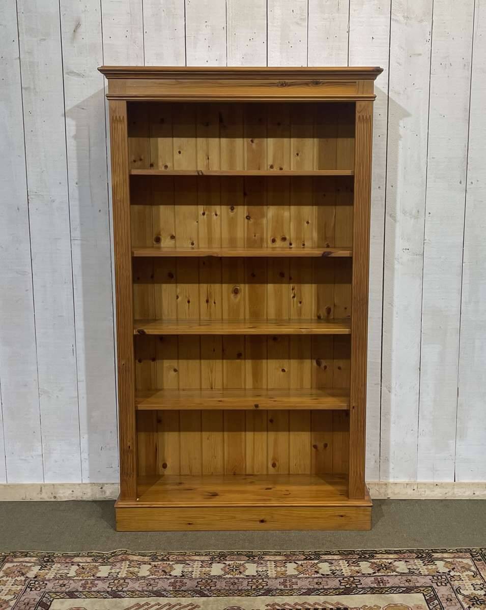 90s English pine shelf