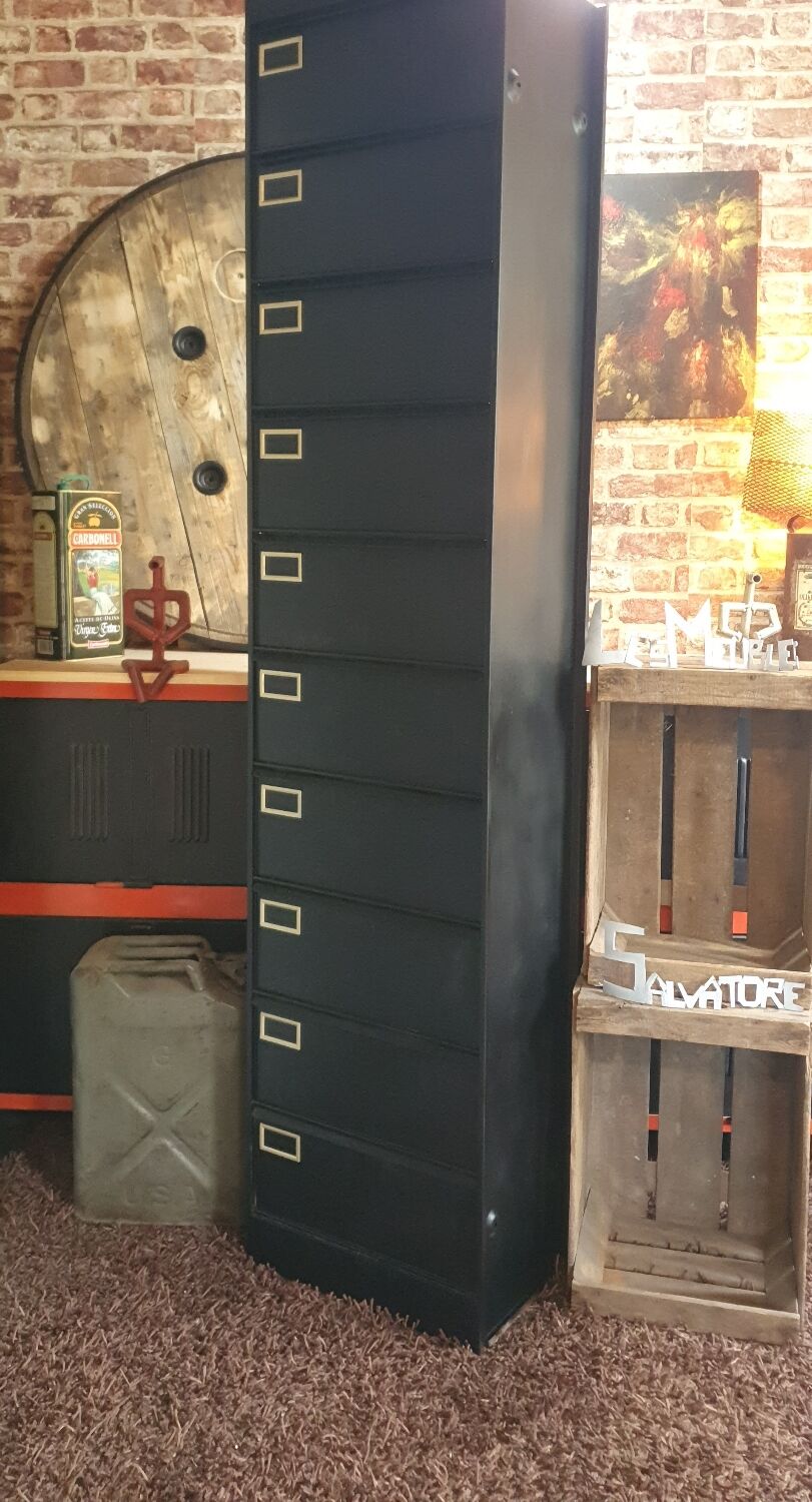Industrial furniture with 10 metal flaps.