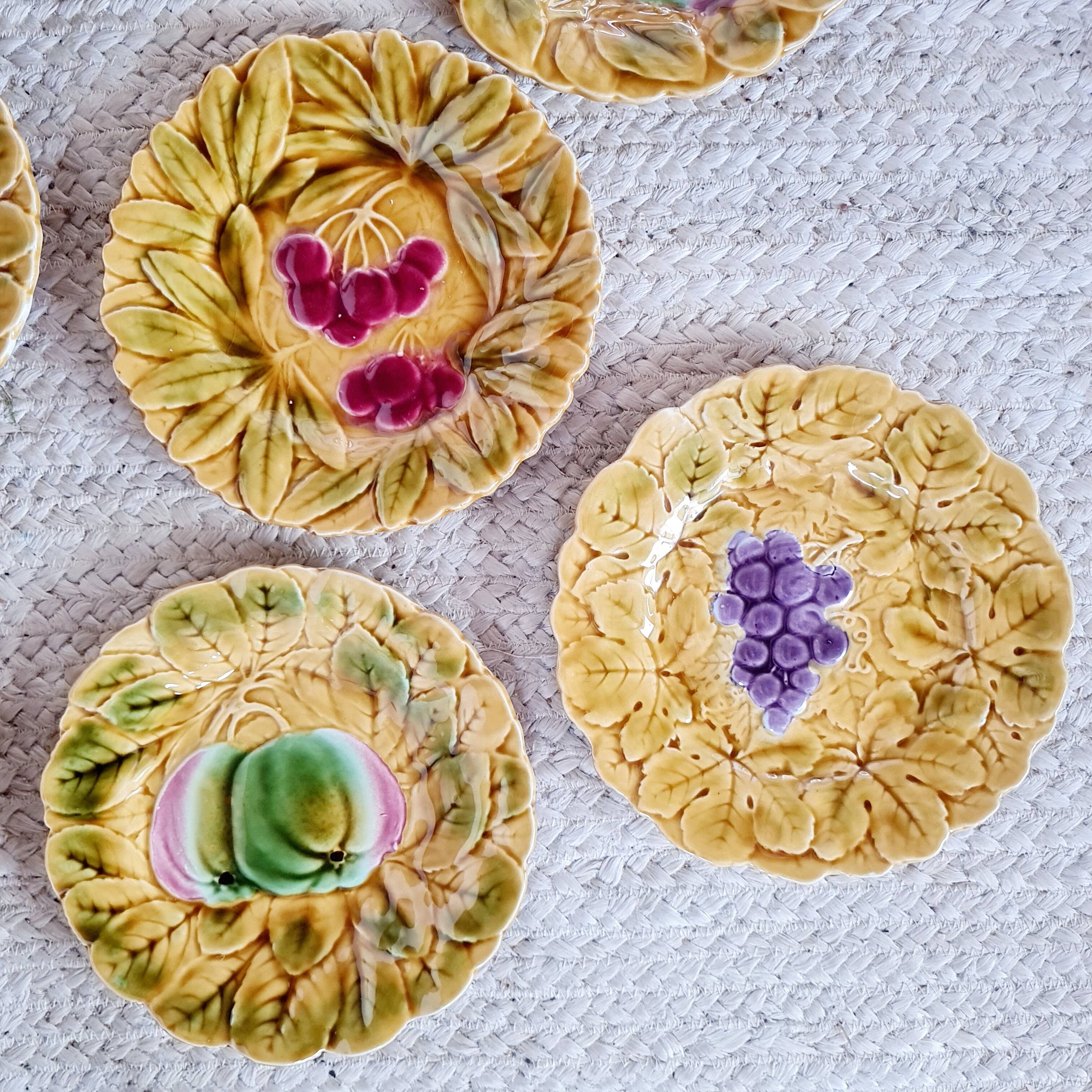 Set of 10 earthenware dessert plates