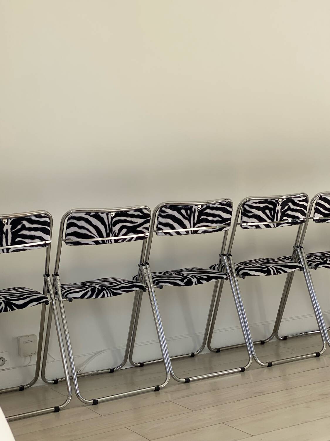 6 folding chairs in metal and zebra-patterned fabric, 1970s