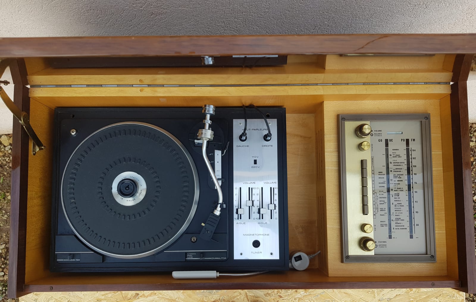 Meuble hifi tourne disque et radio Continental Edison