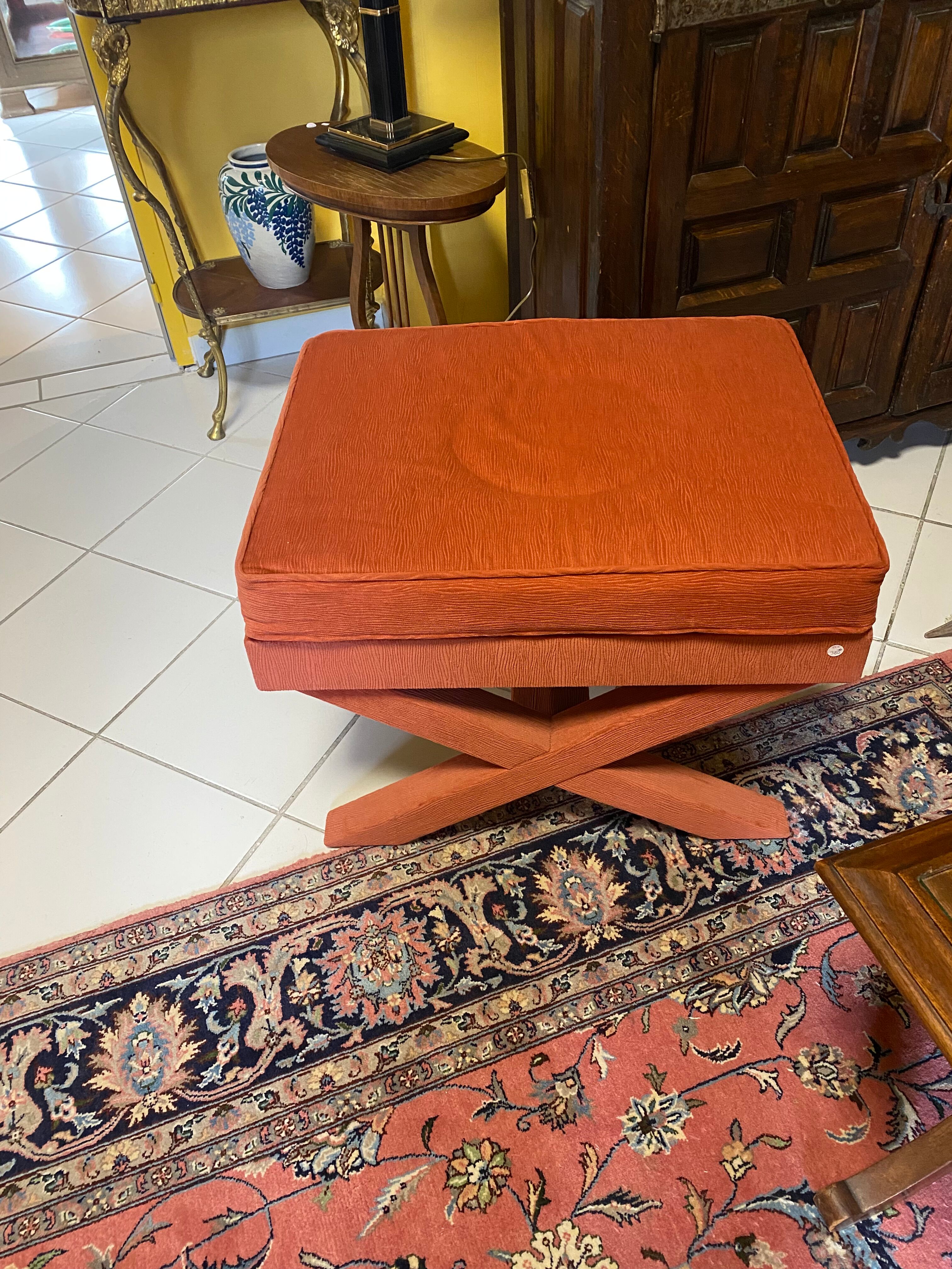 Pink corduroy pouf