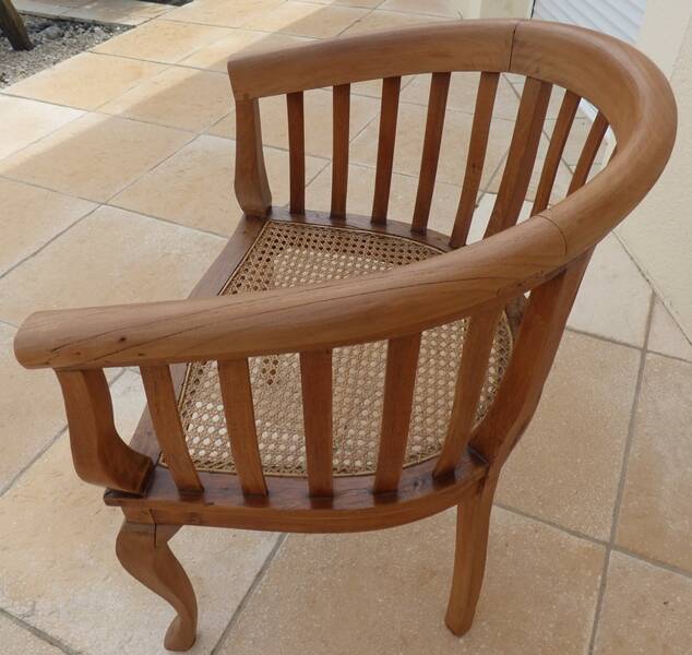 2 Colonial armchairs in natural solid wood with cane seats