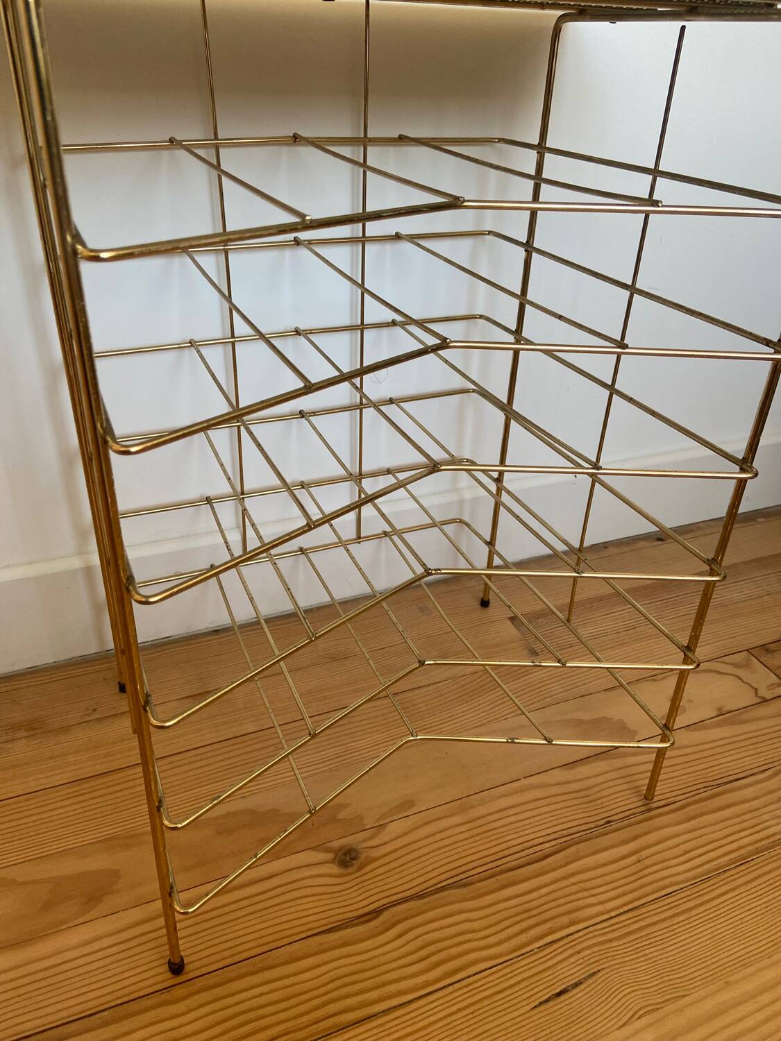 Vintage vinyl holder