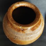 Chinese ceramic rice pot, 19th century, incised decoration