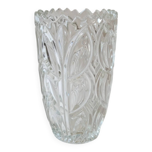 Vase en verre ciselé