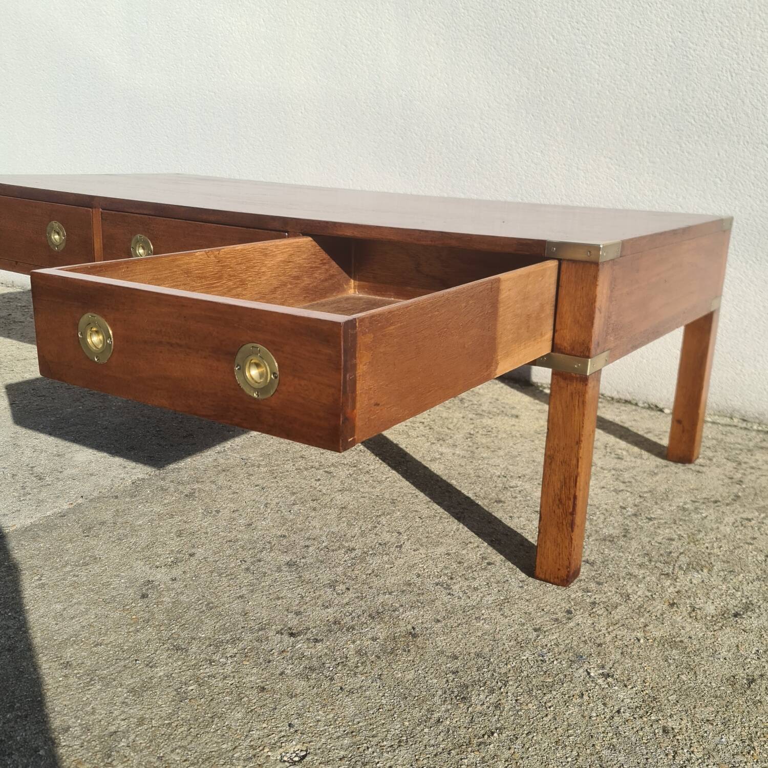 Table basse campagne militaire, marine, vintage